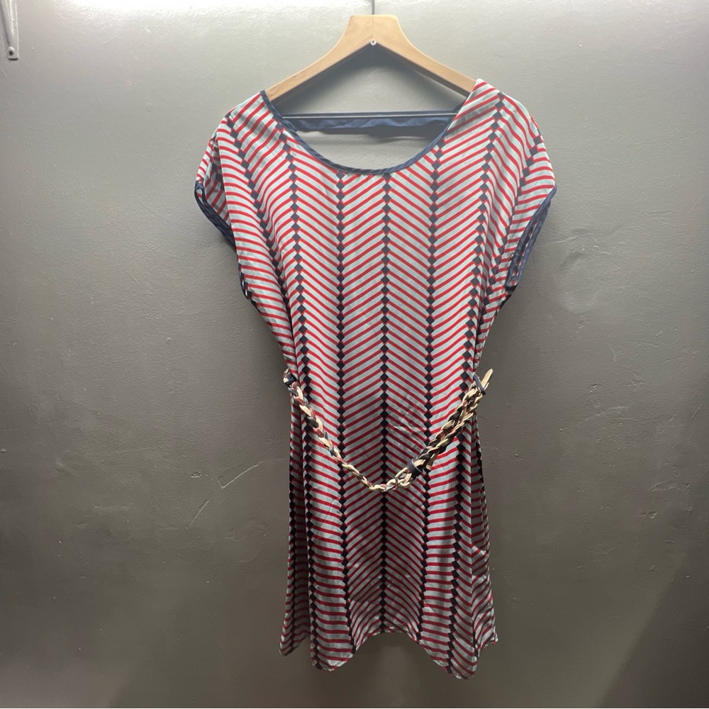 Ezra brand dress women’s size medium chevron print vintage belt shift
